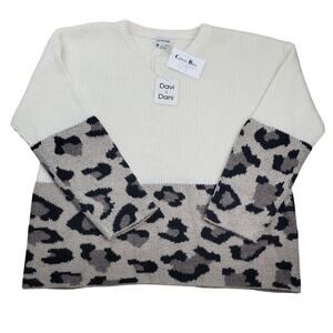 DAVI & DANI Leopard Print Oversized Sweater